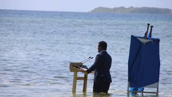  மாநாட்டில் பேச்சு