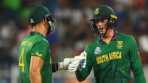  அதிரடி சிக்ஸர்கள் 