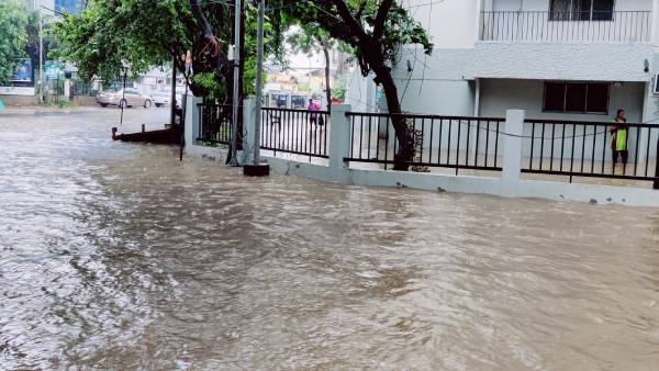 சராசரி மழை சாதனை 