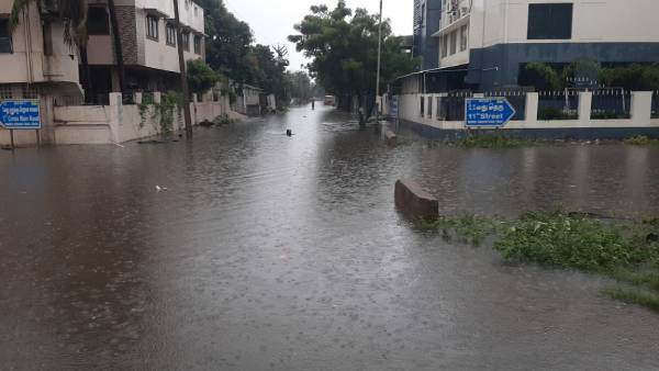 ஞாயிற்றுக்கிழமை ஞாயிற்றுக்கிழமை