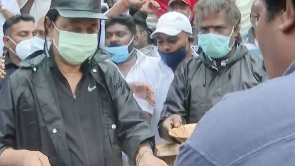 அதிகாரிகள் அதிகாரிகள்