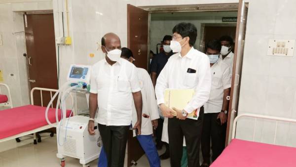 சென்னையில் பட்டியல் தயார் சென்னையில் பட்டியல் தயார்