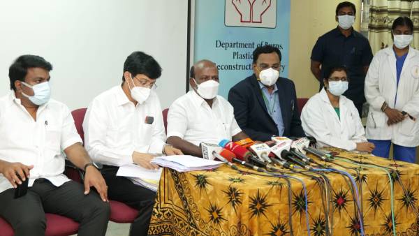 தடுப்பூசி போடுவதன் அவசியம் தடுப்பூசி போடுவதன் அவசியம்