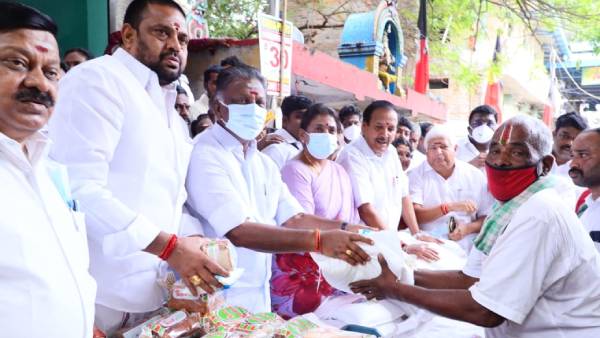 படகுகள் சேதம் 