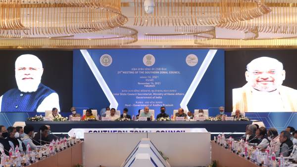 திருப்பதியில் தரிசனம் 