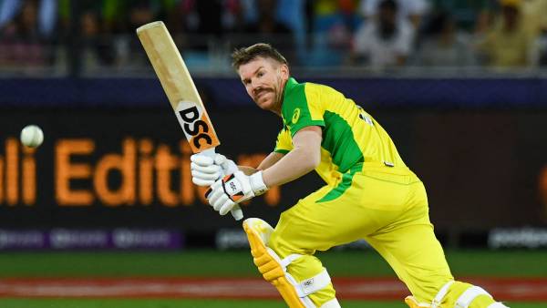 டேவிட் வார்னர் அதிரடி 