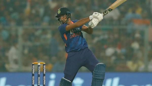 அவுட் அவுட்