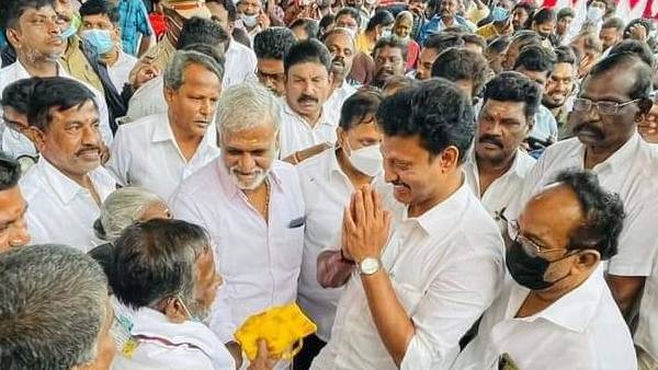 மக்கள் குறை கேட்க அமைச்சர்கள் 