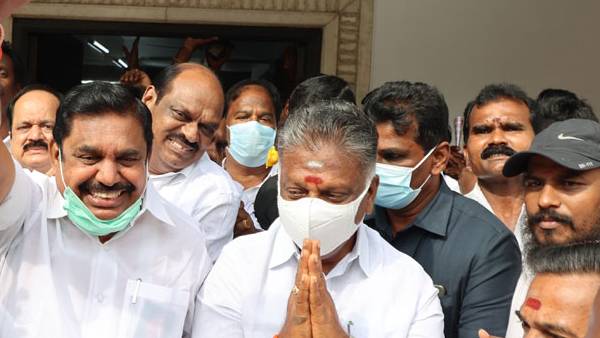 அதிமுகவின் தற்காலிக அவைத் தலைவர் 