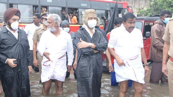 இன்னல் போக்கவும் 