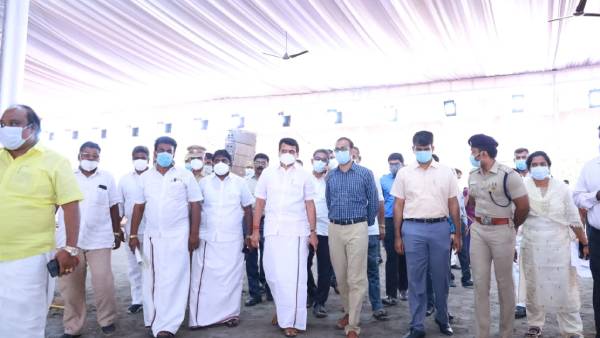 முக்கியப் பிரமுகர்கள் முக்கியப் பிரமுகர்கள்