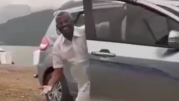  கட்சியை பாதிக்கும் சிலரின் செயல்பாடுகள்