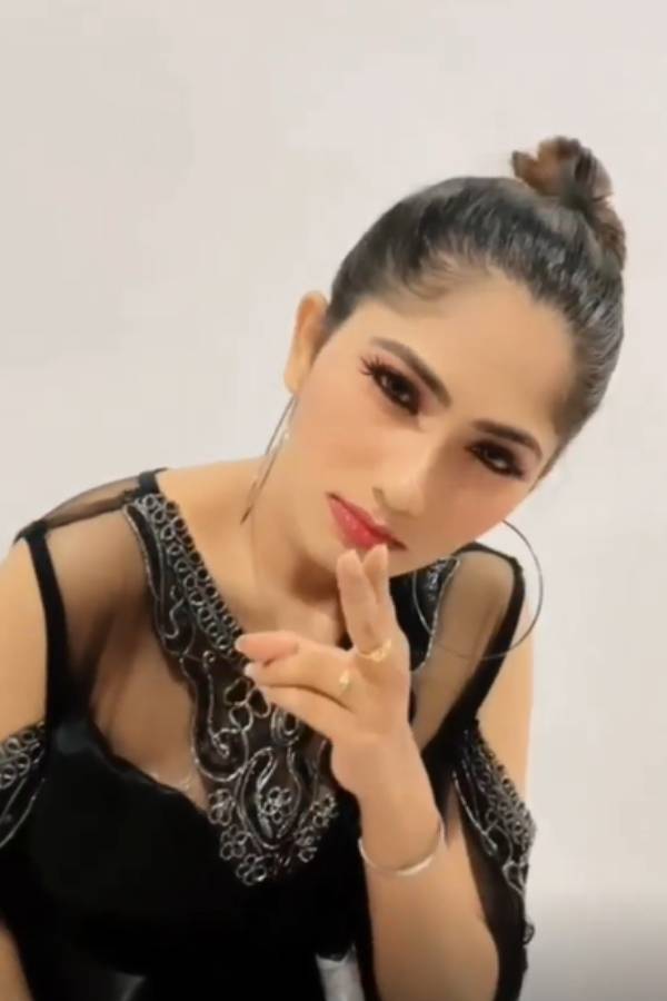 வேற லெவல் ரியாக்சன்