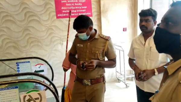 7-year-old boy badly injured as he fell from 5th floor of a popular textile shop in Madurai 7-year-old boy badly injured as he fell from 5th floor of a popular textile shop in Madurai