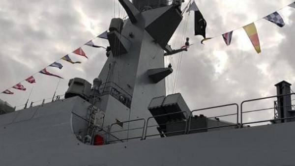 பாகிஸ்தானை கைக்குள் போடும் சீனா 