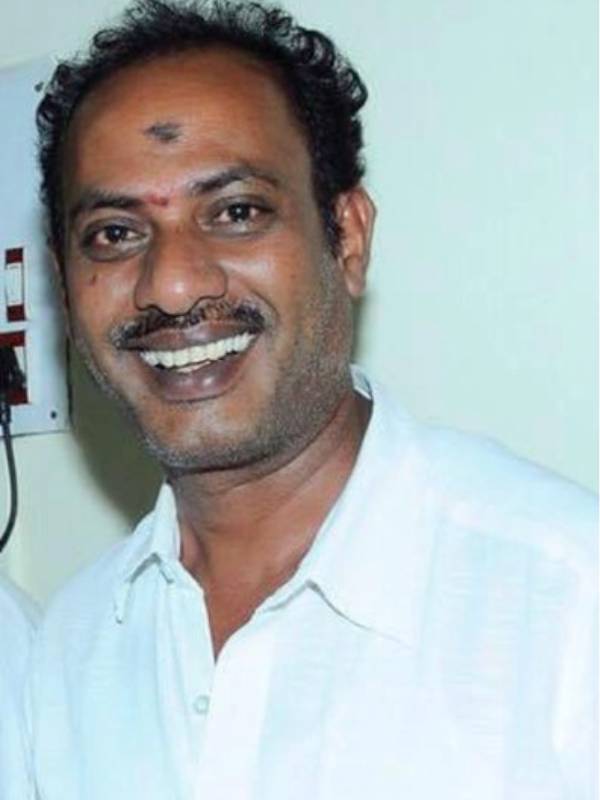 சுதந்திரம் என்கிற பெயரில் சாலையில் நிர்வாணமாக நடக்க முடியுமா? சுதந்திரம் என்கிற பெயரில் சாலையில் நிர்வாணமாக நடக்க முடியுமா?