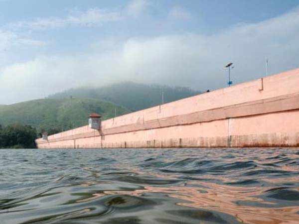 பெரியாறு அணையின் பாதுகாப்பு பெரியாறு அணையின் பாதுகாப்பு