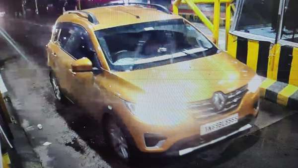  சிக்கிய அதிமுக முன்னாள் அமைச்சரின் மகன்