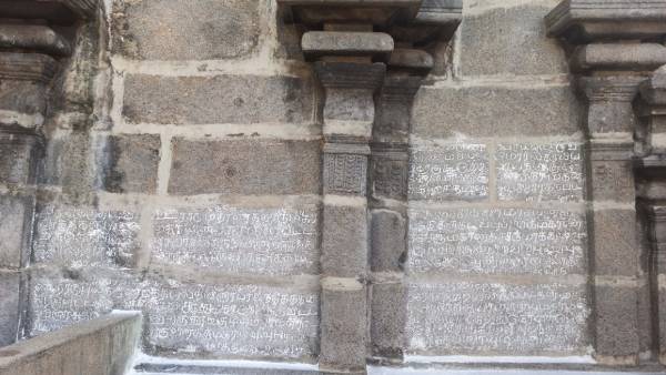 Pandiyan and Naicker dynasty inscriptions are found in Tiruvannamalai Pandiyan and Naicker dynasty inscriptions are found in Tiruvannamalai