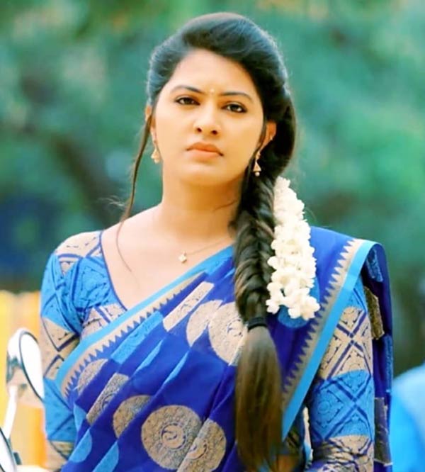 திரைப்படங்களில் அறிமுகம்