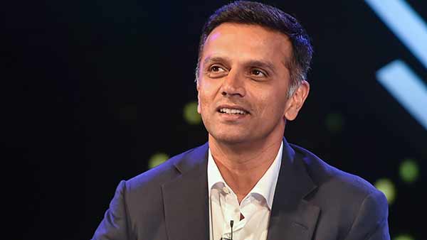 என்ன செய்தார் என்ன செய்தார்