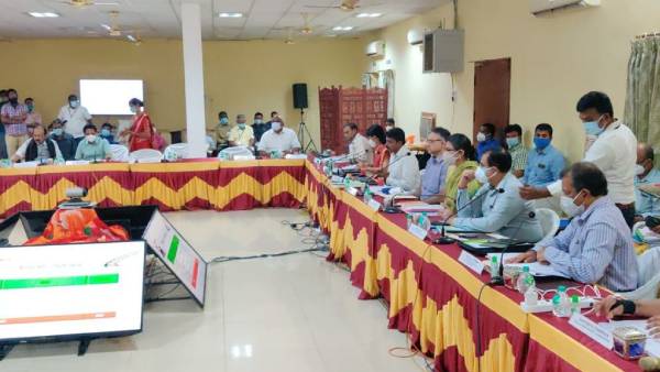 பெரியார் பஸ் நிலையம் டூ ரயில் நிலையம் 