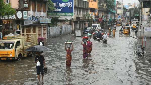 தண்ணீர் தேக்கம் தண்ணீர் தேக்கம்