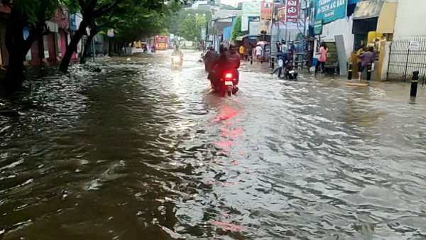 Heavy rain will continue in Chennai for the next 1 hour say Met office Heavy rain will continue in Chennai for the next 1 hour say Met office