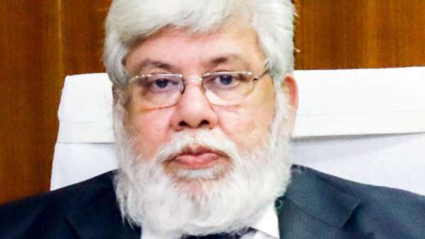 உபச்சார விழாவை தவிர்த்த தலைமை நீதிபதி 