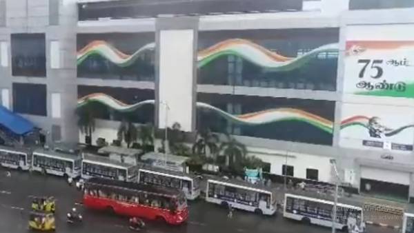 மெட்ரோவில் நிம்மதி பயணம் 