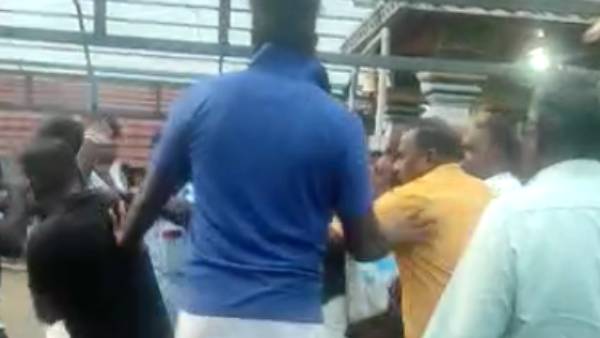 சுவர் இடிப்பு; அடிதடி 