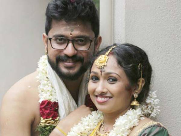 சின்னத்திரை ஜோடிகள் 