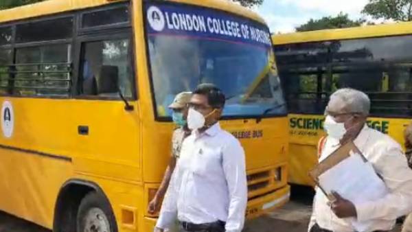 இருக்கைகள், ஜன்னல்கள்