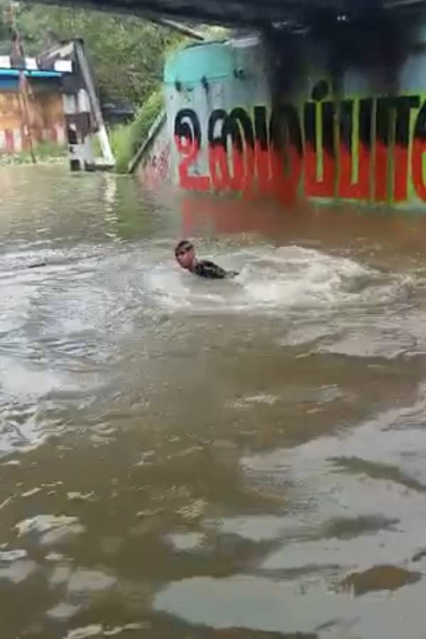 வாகனங்கள் வரமுடியாது 