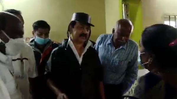 இலவச 3 வேளை உணவு 
