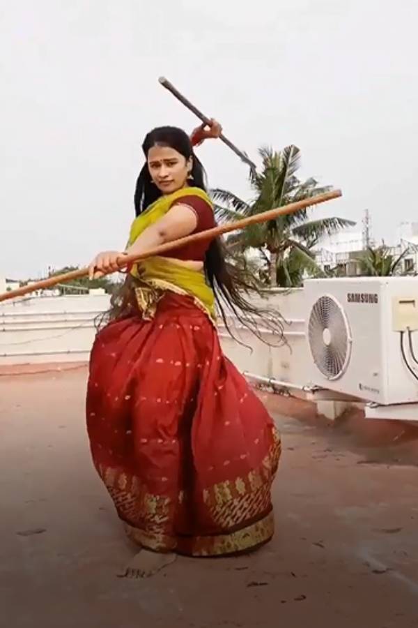 திரைப்படங்களில் அறிமுகம்