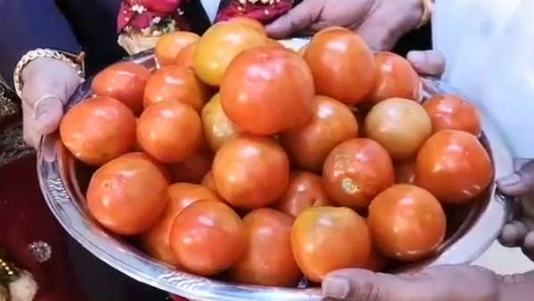 விஜய் மக்கள் இயகத்தினர் விஜய் மக்கள் இயகத்தினர்