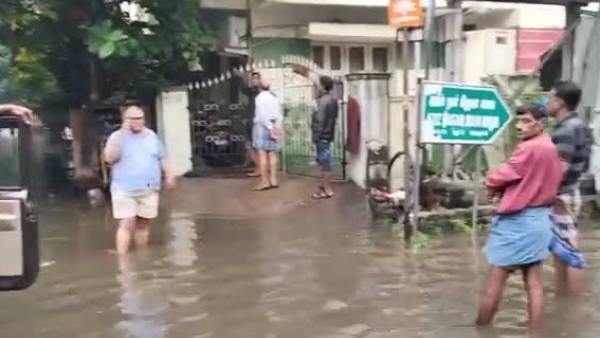 நீர் வந்தது 