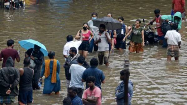  அடுத்த புயல்