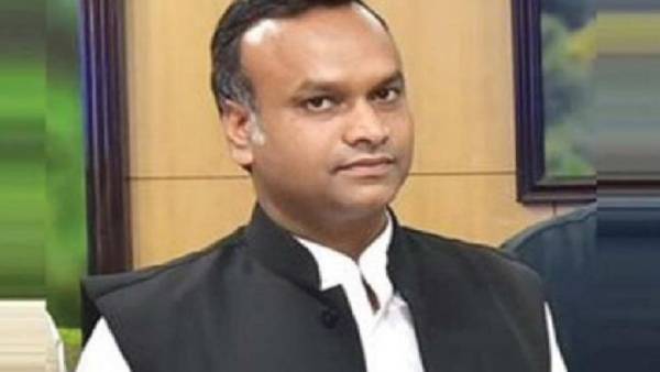 யாருக்கு எல்லாம் தொடர்புன்னு சொல்லுவோம் 