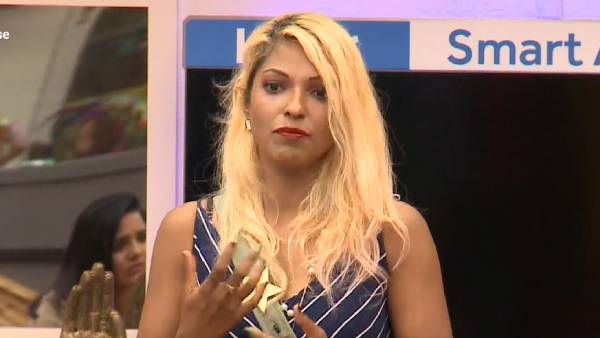 பல திறமைகள் கைவசம் இருக்கு