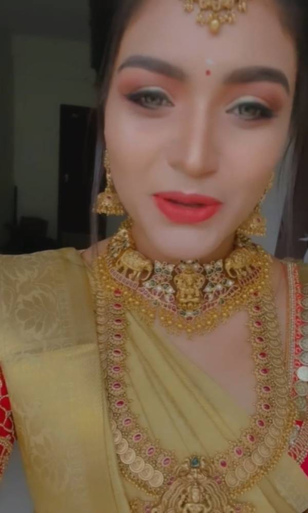 வீட்டை விட்டு வெளியேறிய பார்வதி 