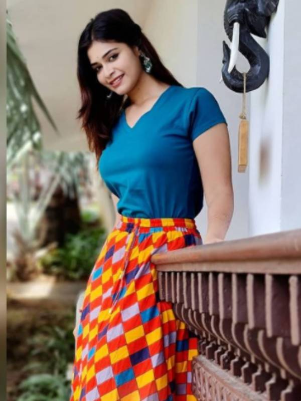 தெறிக்கும் லைக் பட்டன் தெறிக்கும் லைக் பட்டன்