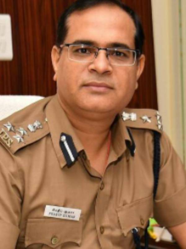 புதிய போலீஸ் கமிஷனர் 