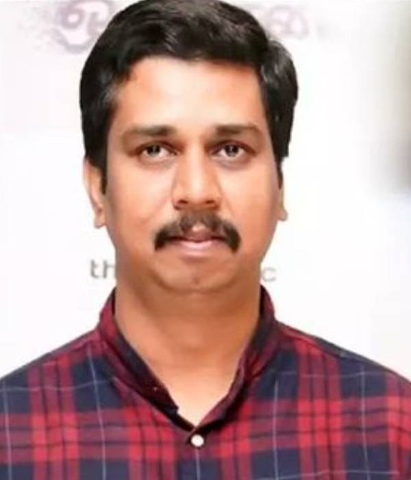 இயக்குனர் வருத்தம்