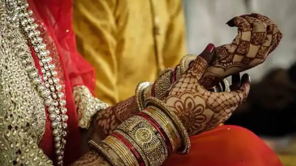 அழகு சாதனப்பெருட்கள் 