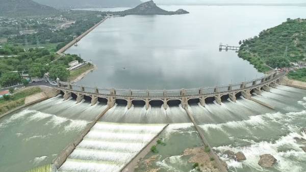 உபரிநீர் திறப்பு உபரிநீர் திறப்பு