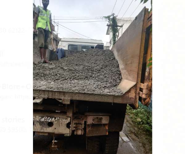 எமனாகும் பள்ளம் 