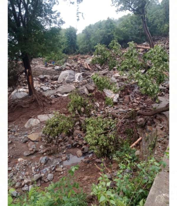 Heavy rain Landslip affects traffic on Yercaud road 