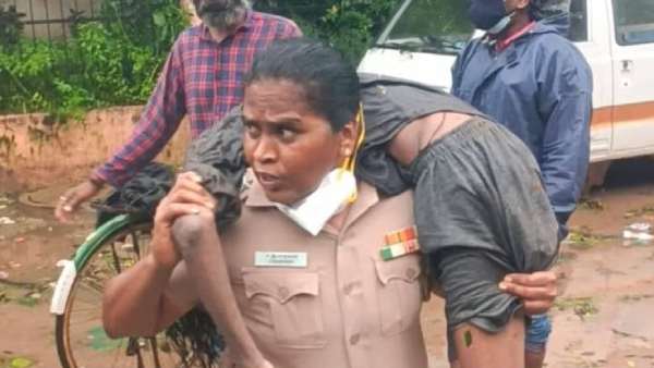 வீர தீர பதக்கம் வீர தீர பதக்கம்